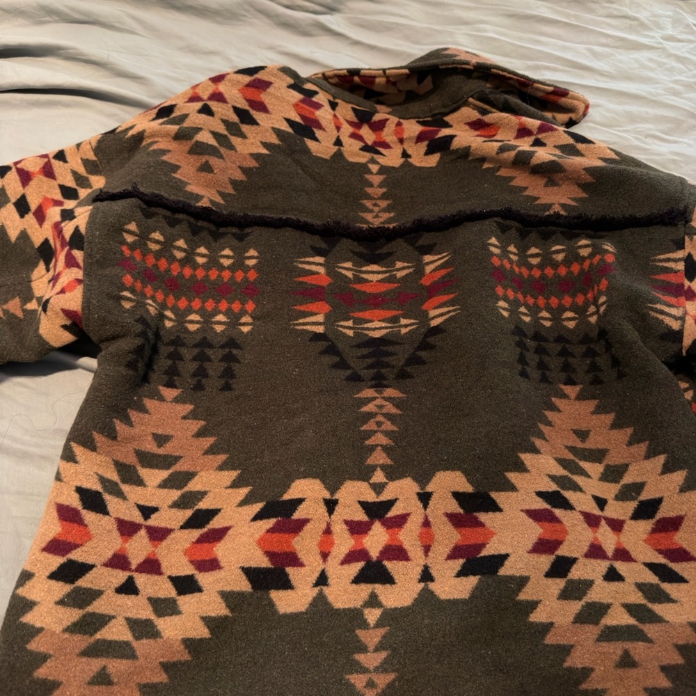 Patterned Women's Shacket - image 2